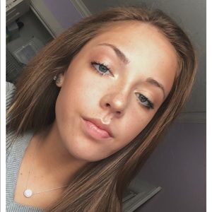 Meet your Posher, Maddy